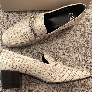 NIB Marc Fisher block heels. Sz 11